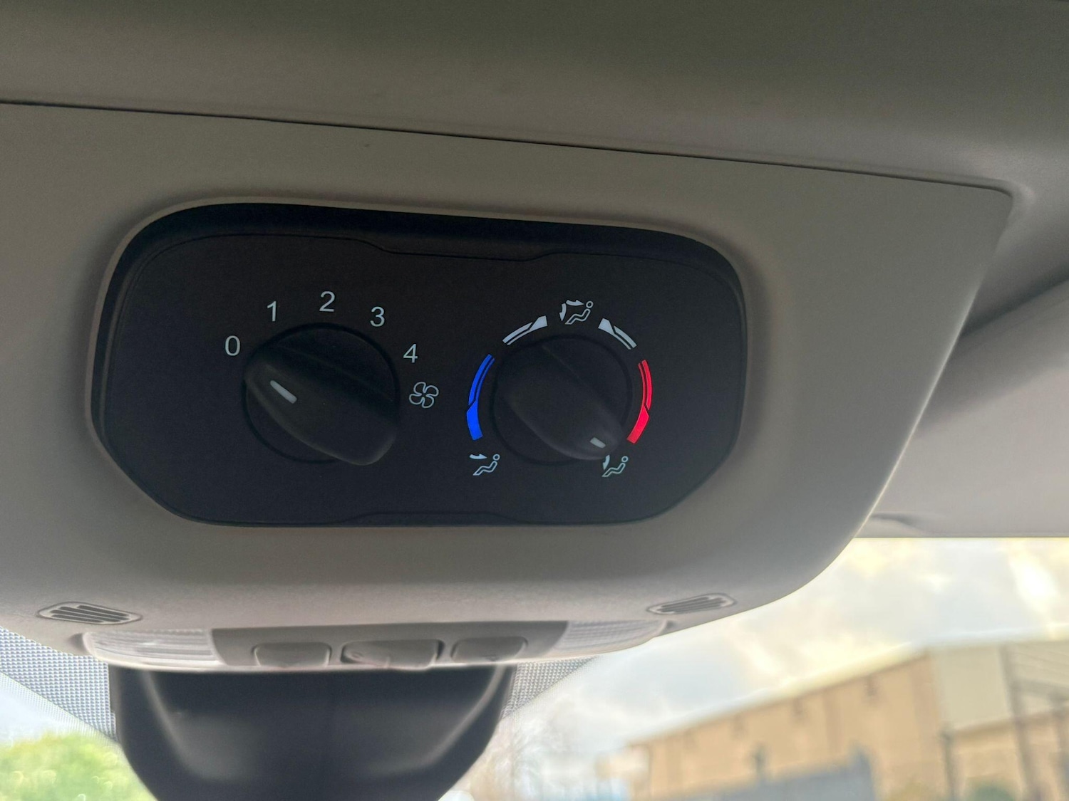 Used Ford Transit 2017 for sale - 77330591: Photo 25