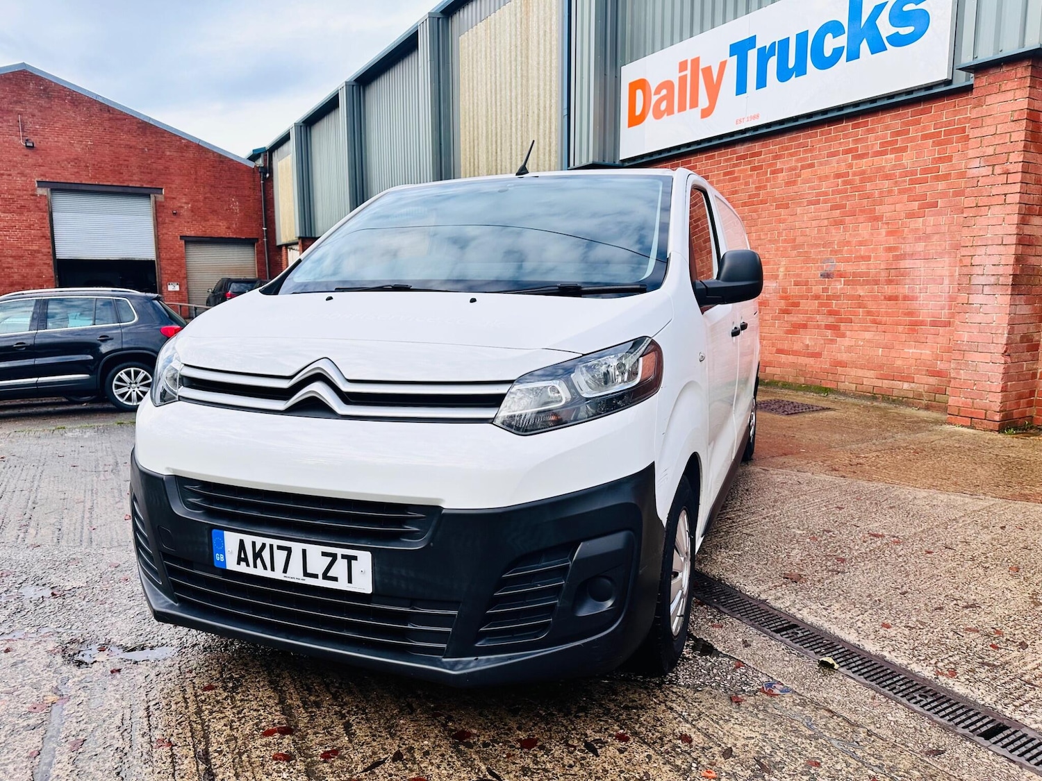 Used Citroen Dispatch 2017 for sale - 76484648: Photo 18