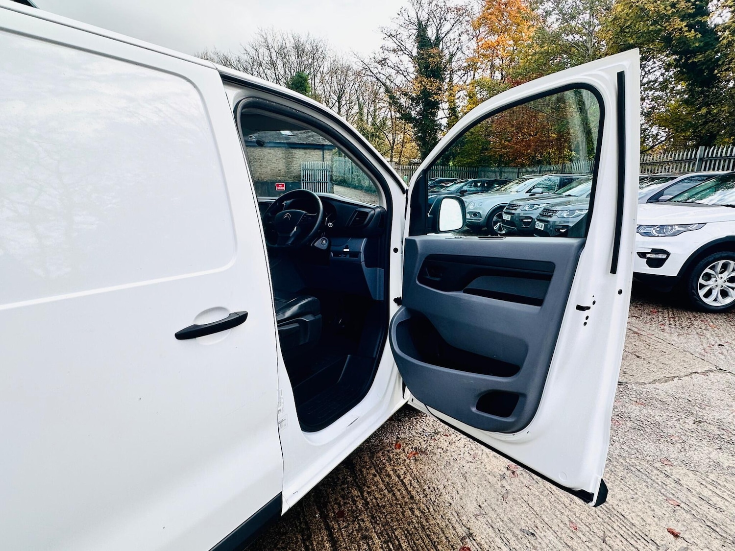 Used Citroen Dispatch 2017 for sale - 76484648: Photo 21