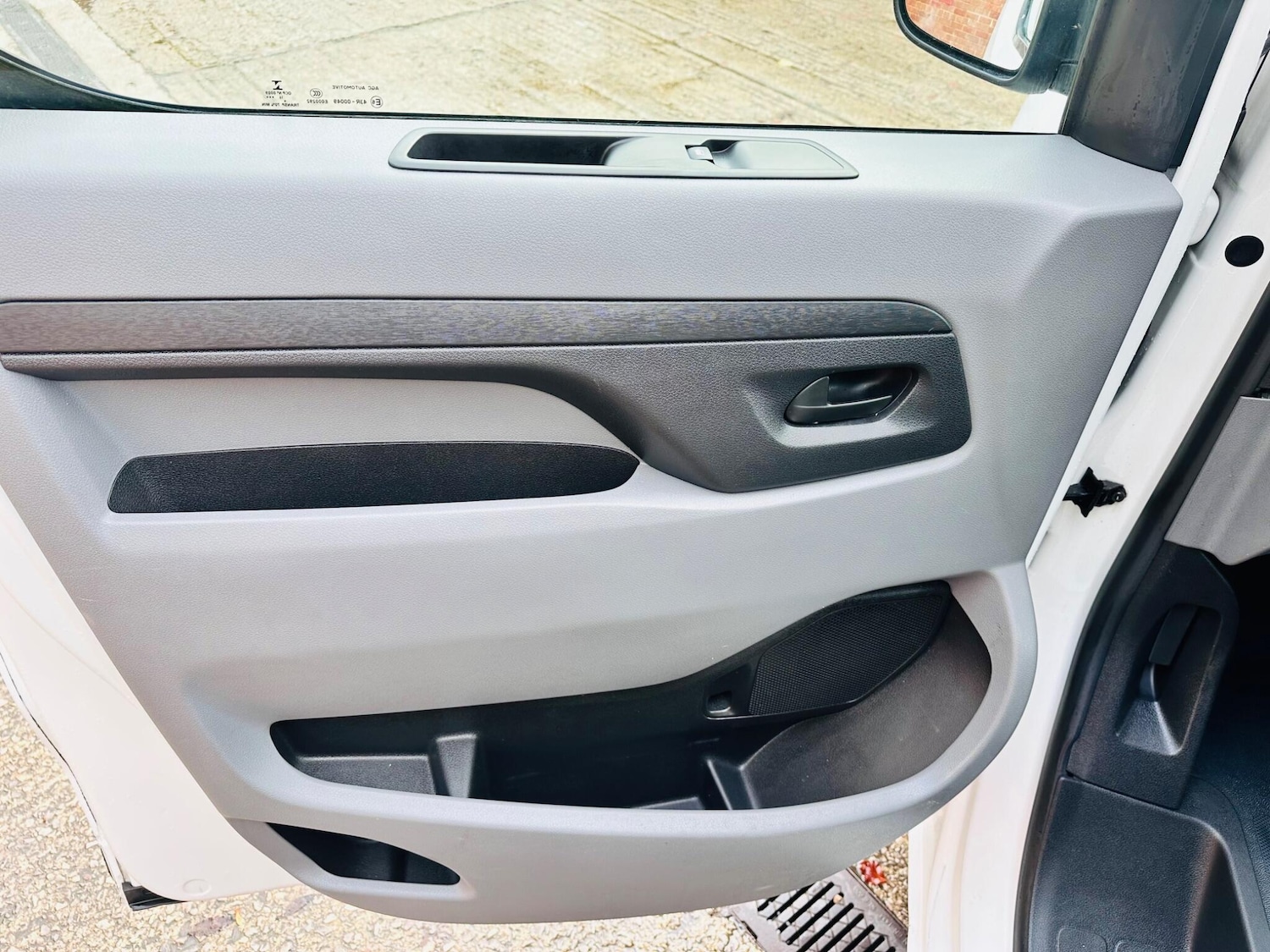 Used Citroen Dispatch 2017 for sale - 76484648: Photo 22