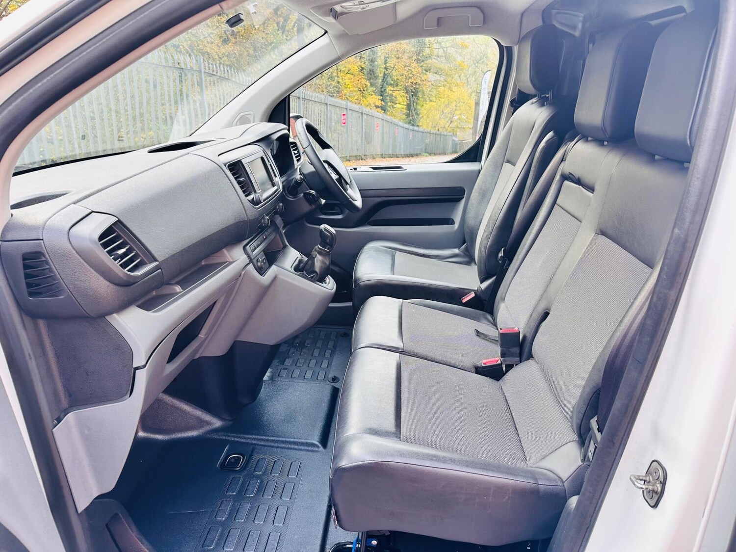 Used Citroen Dispatch 2017 for sale - 76484648: Photo 24