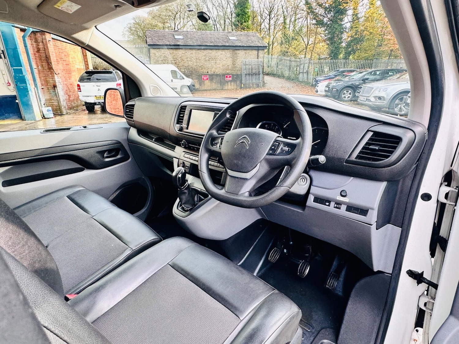 Used Citroen Dispatch 2017 for sale - 76484648: Photo 29