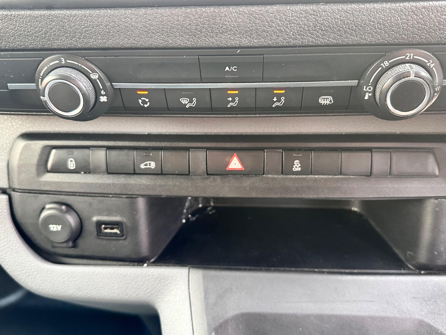 Used Citroen Dispatch 2017 for sale - 76484648: Photo 34