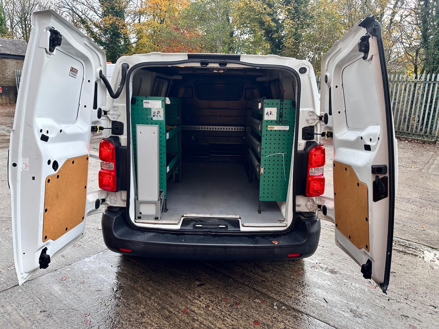 Used Citroen Dispatch 2017 for sale - 76484648: Photo 37