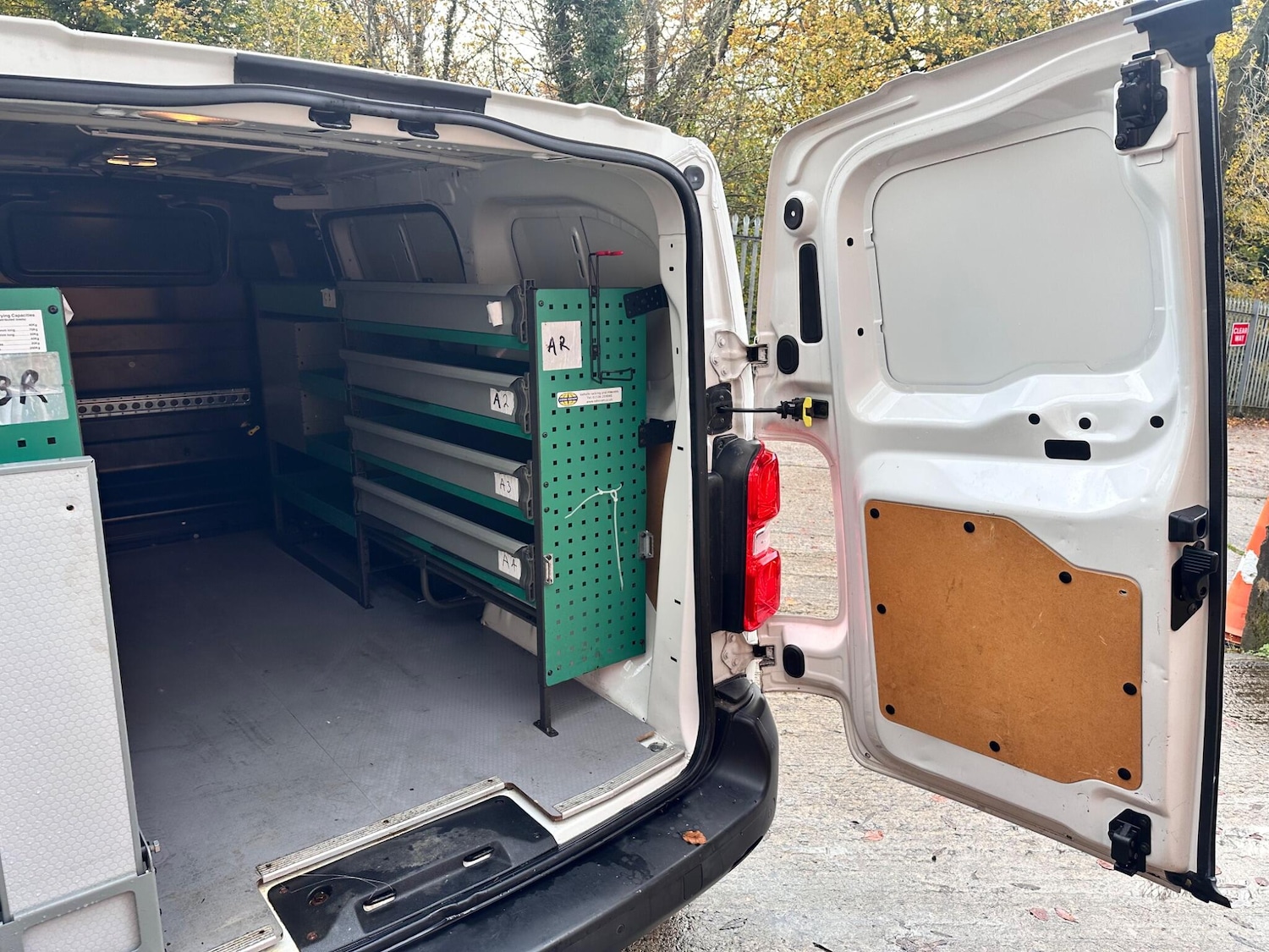 Used Citroen Dispatch 2017 for sale - 76484648: Photo 40