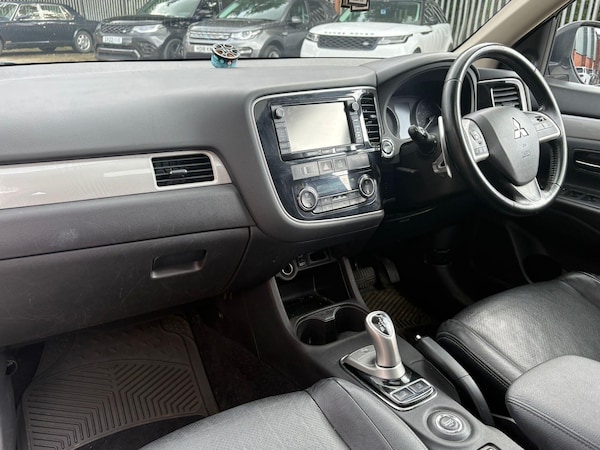Used Mitsubishi Outlander 2014 for sale - 76270181: Photo 19