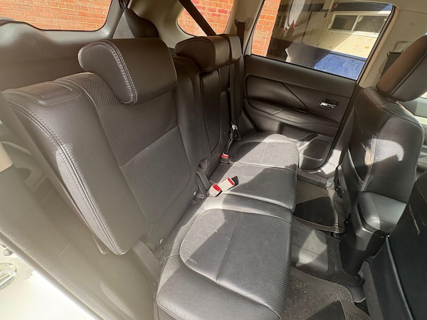 Used Mitsubishi Outlander 2014 for sale - 76270181: Photo 32