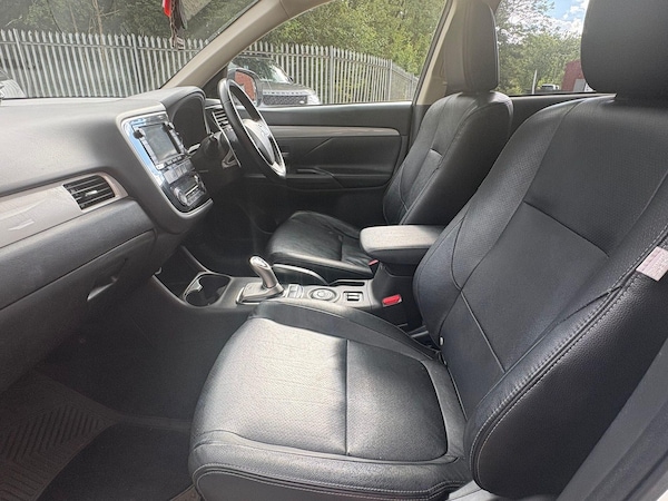 Used Mitsubishi Outlander 2014 for sale - 76270181: Photo 35