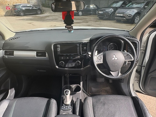 Used Mitsubishi Outlander 2014 for sale - 76270181: Photo 9