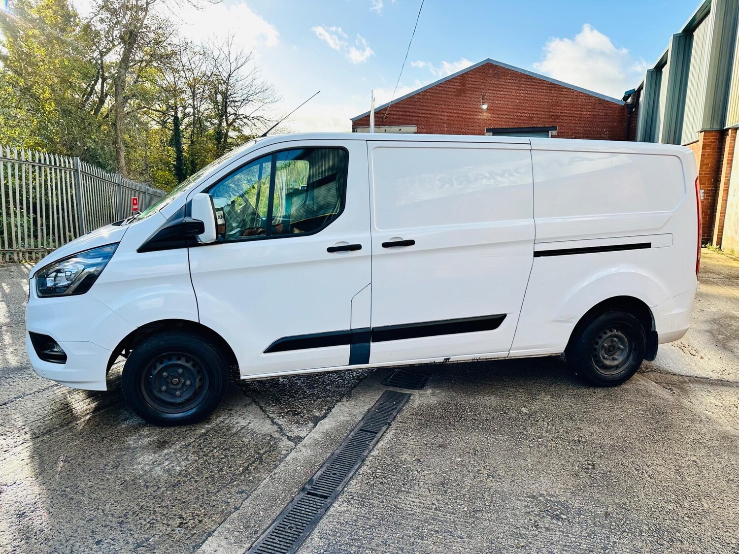 Used Ford Transit Custom 2019 for sale - 76398190: Photo 18