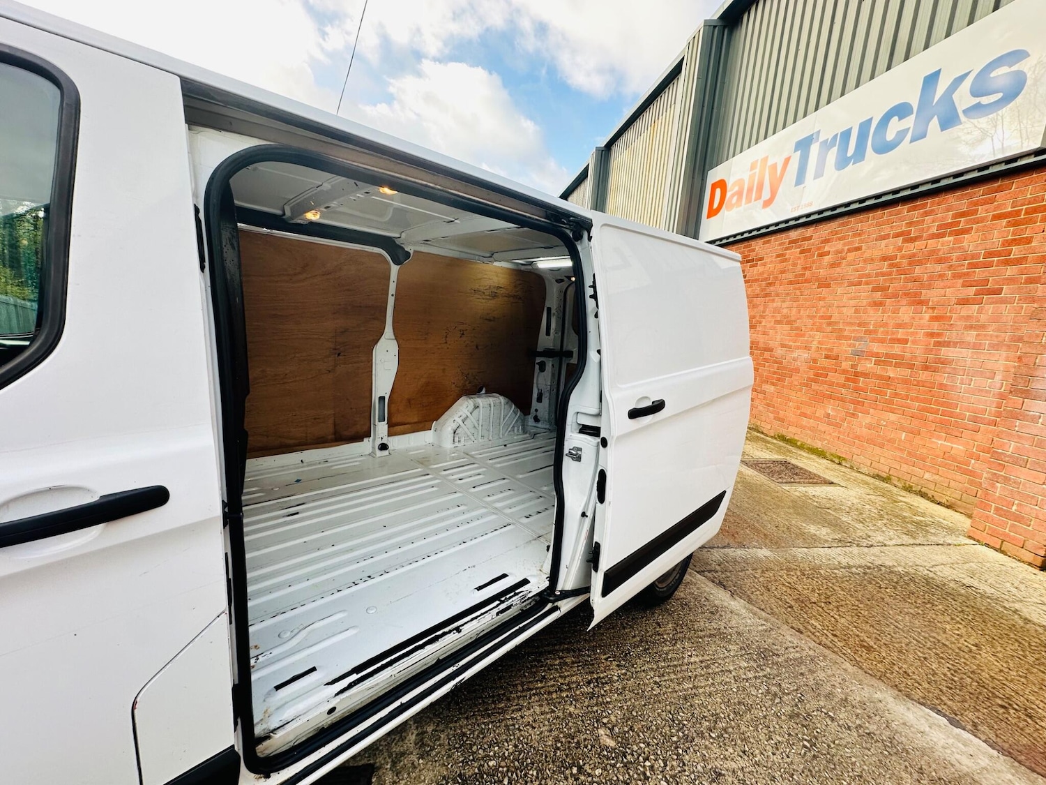 Used Ford Transit Custom 2019 for sale - 76398190: Photo 49