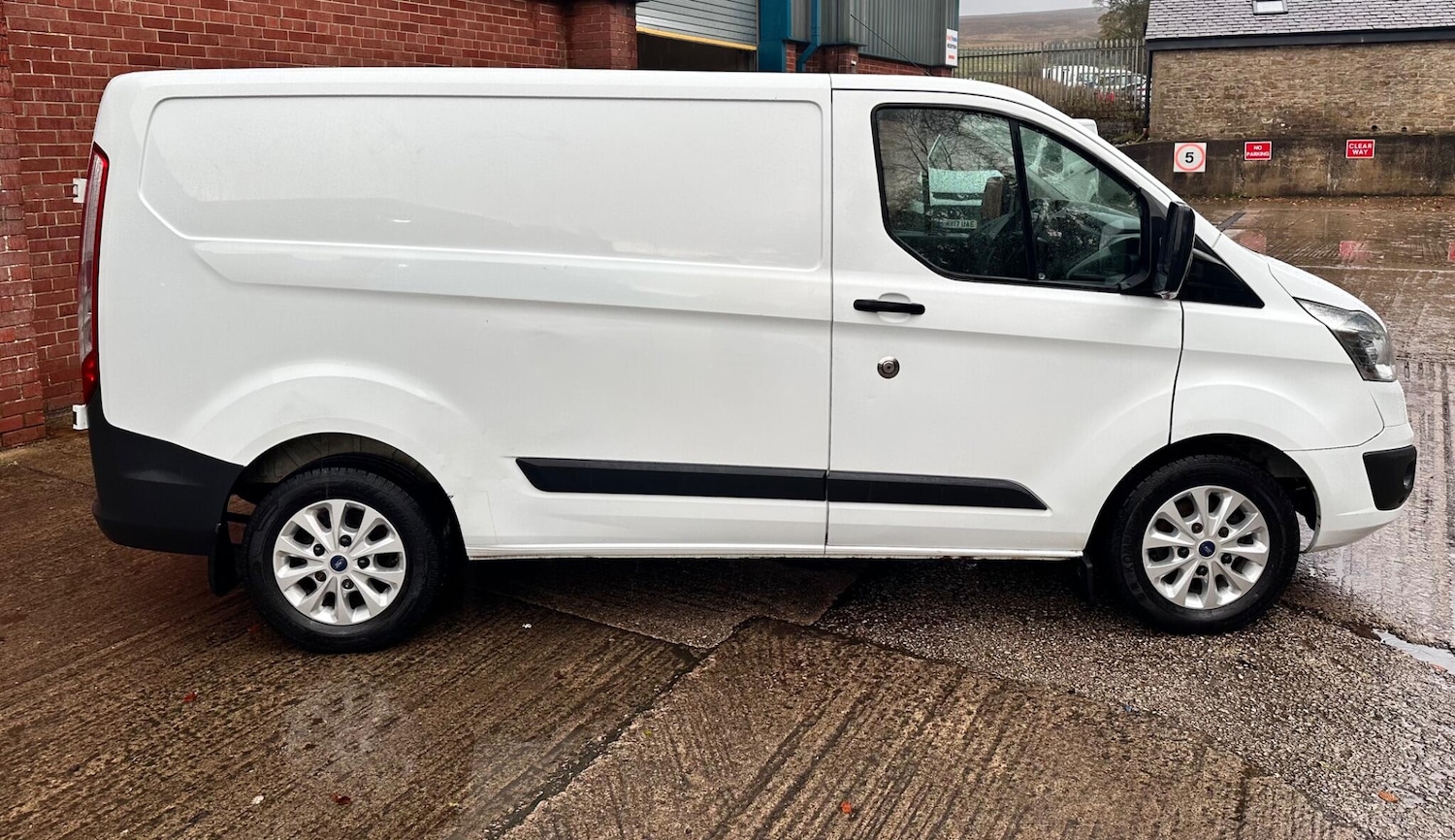 Used Ford Transit Custom 2014 for sale - 76432868: Photo 9