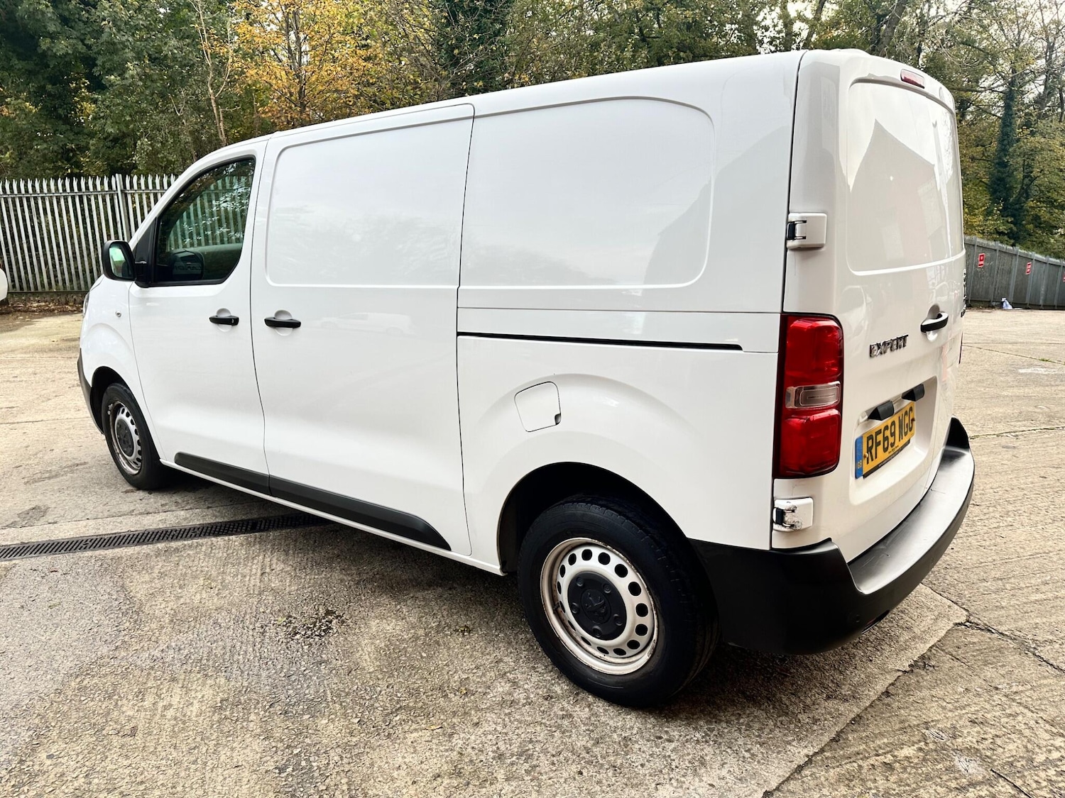 Used Peugeot Expert 2020 for sale - 76388350: Photo 15