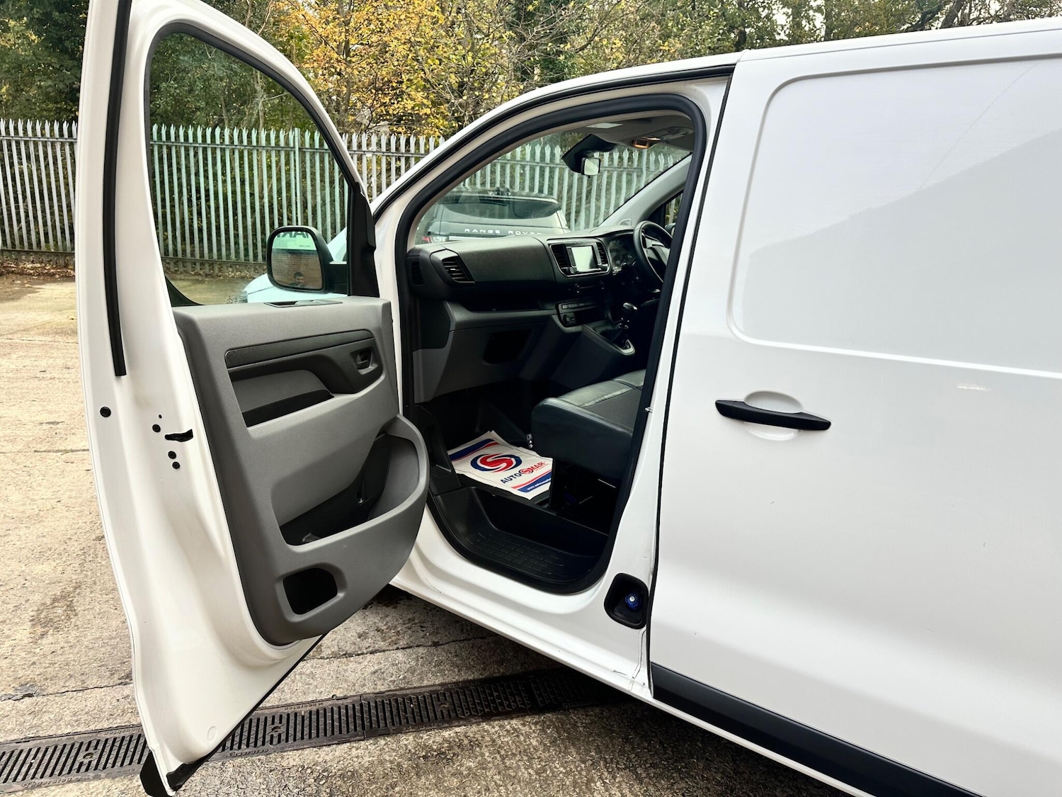 Used Peugeot Expert 2020 for sale - 76388350: Photo 25