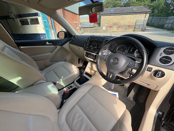 Used Volkswagen Tiguan 2016 for sale - 76158525: Photo 10