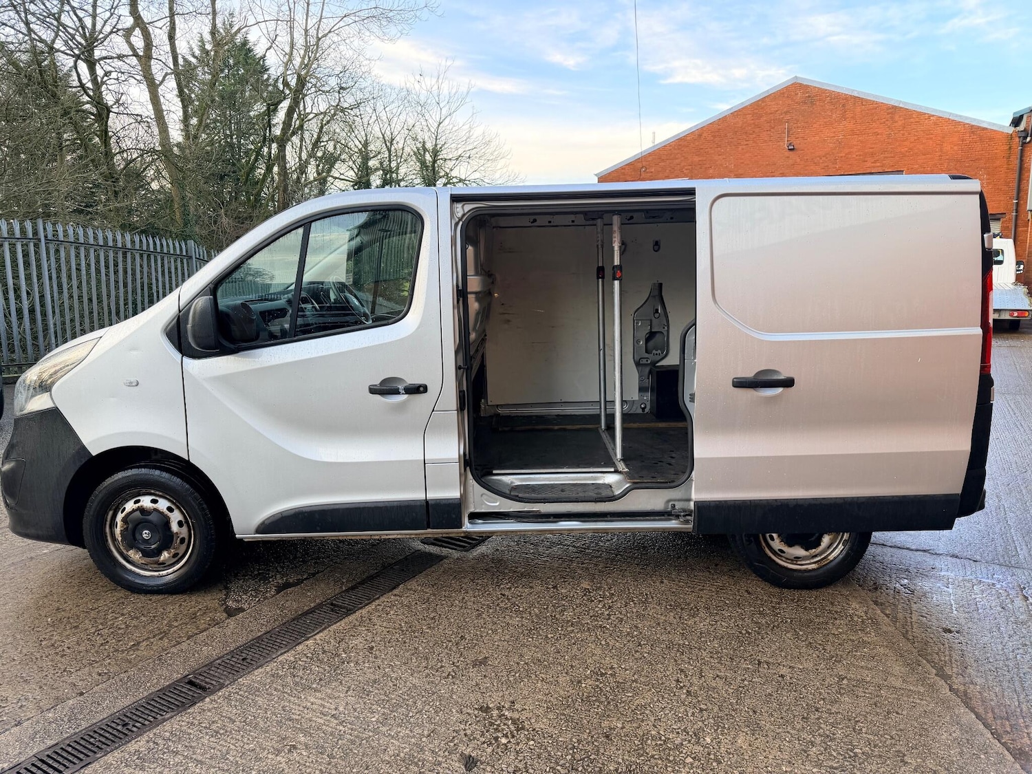 Used Vauxhall Vivaro 2018 for sale - 77029612: Photo 13