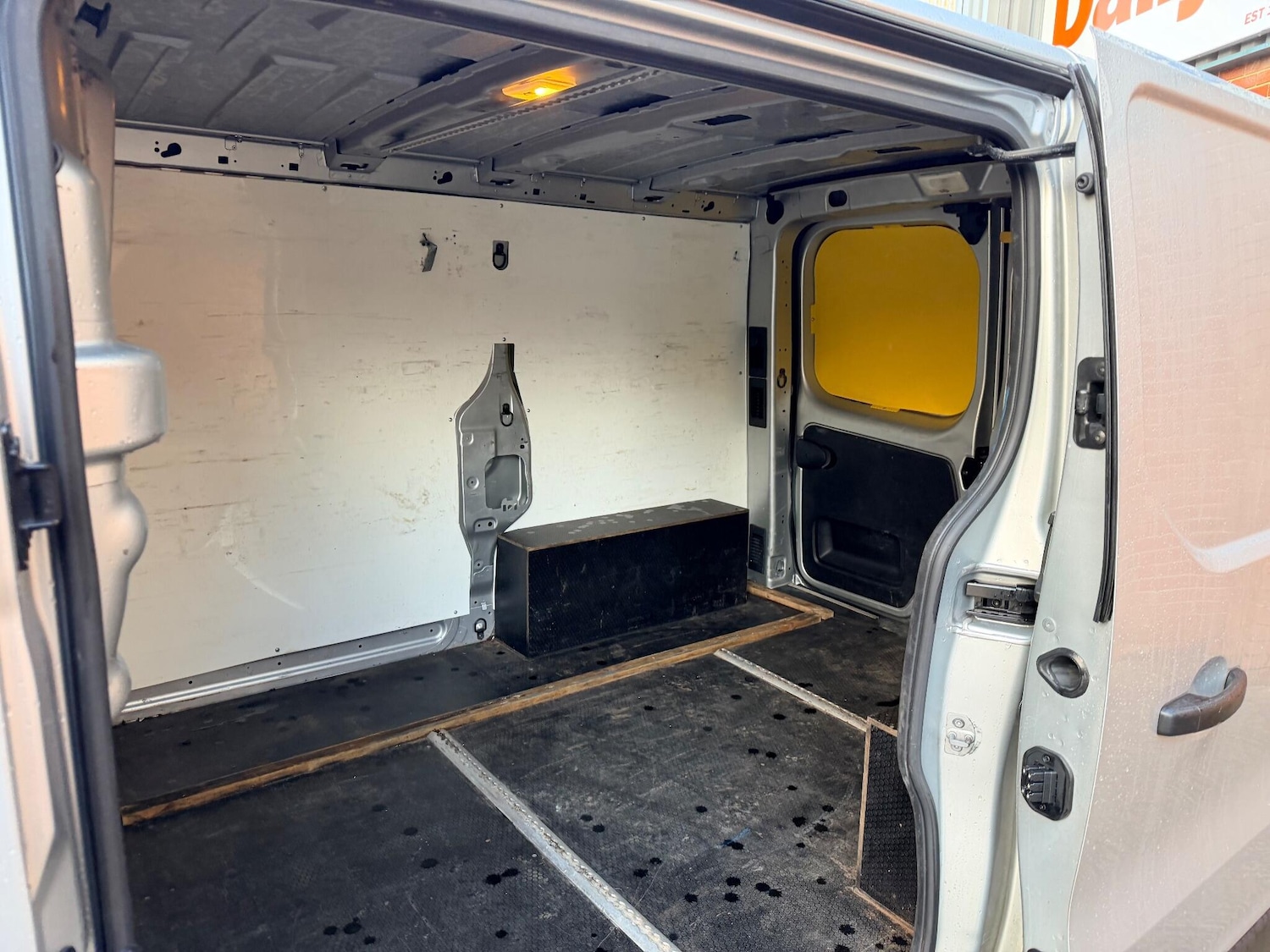 Used Vauxhall Vivaro 2018 for sale - 77029612: Photo 42