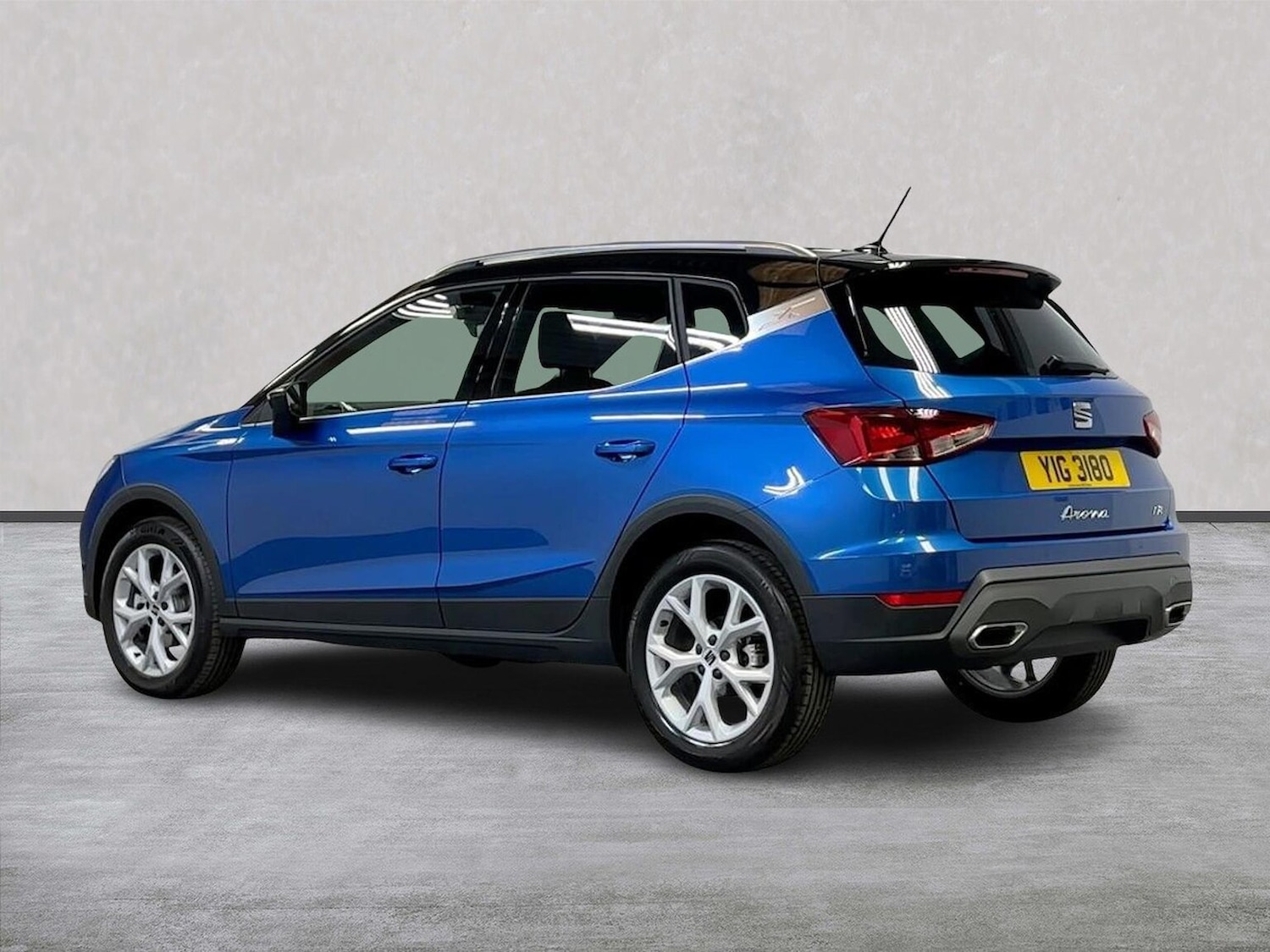 Used SEAT Arona 2025 for sale - 76931595: Photo 2