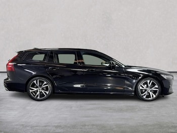 Used Volvo V60 2021 for sale - 79594214: Photo