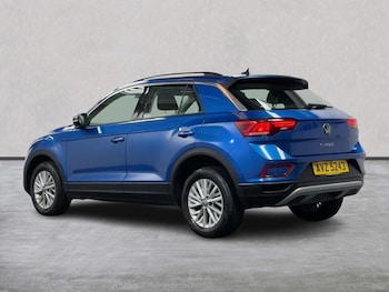 Used Volkswagen T-Roc 2023 for sale - 78932538: Photo