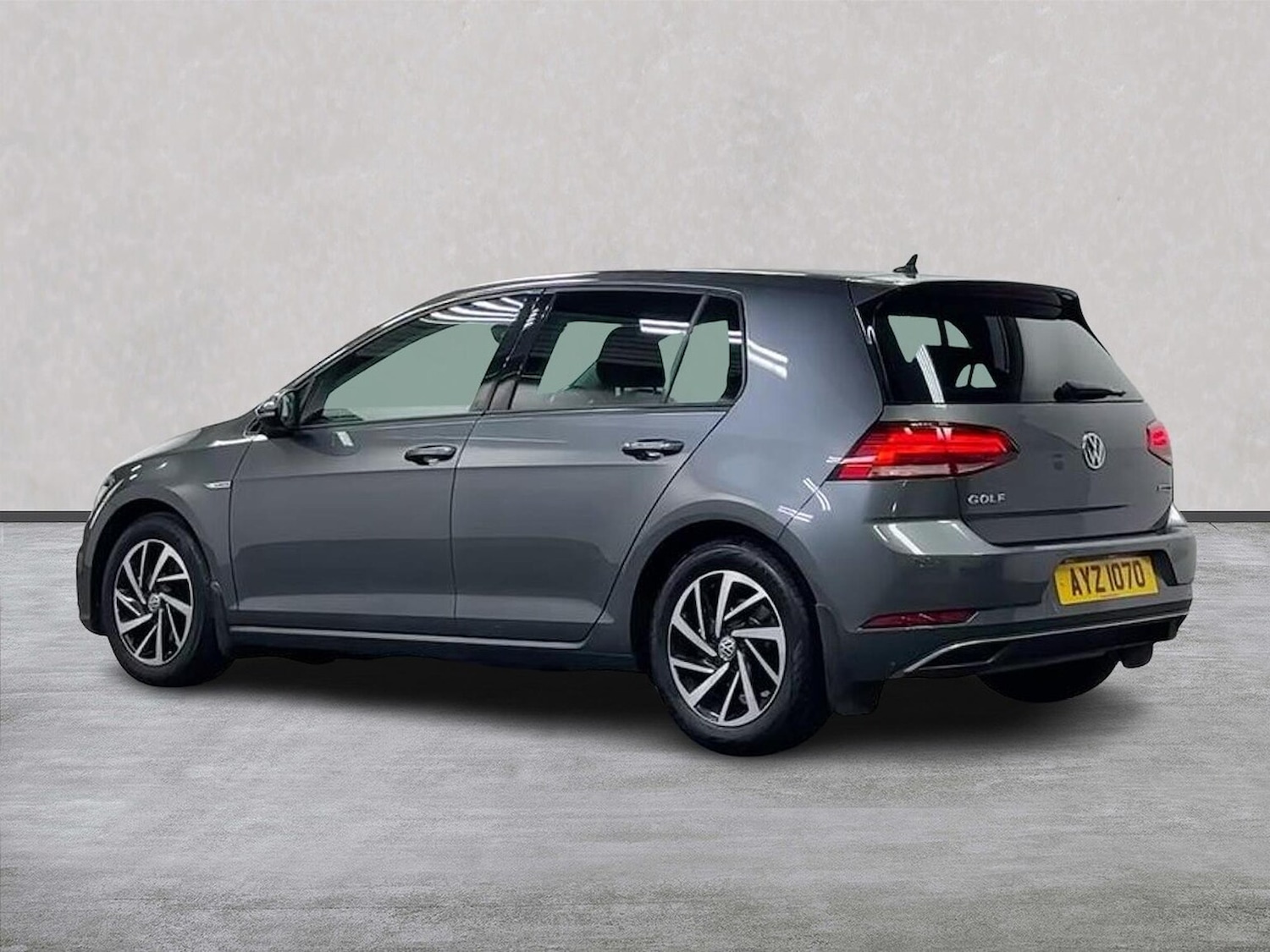 Used Volkswagen Golf 2020 for sale - 77766555: Photo 2