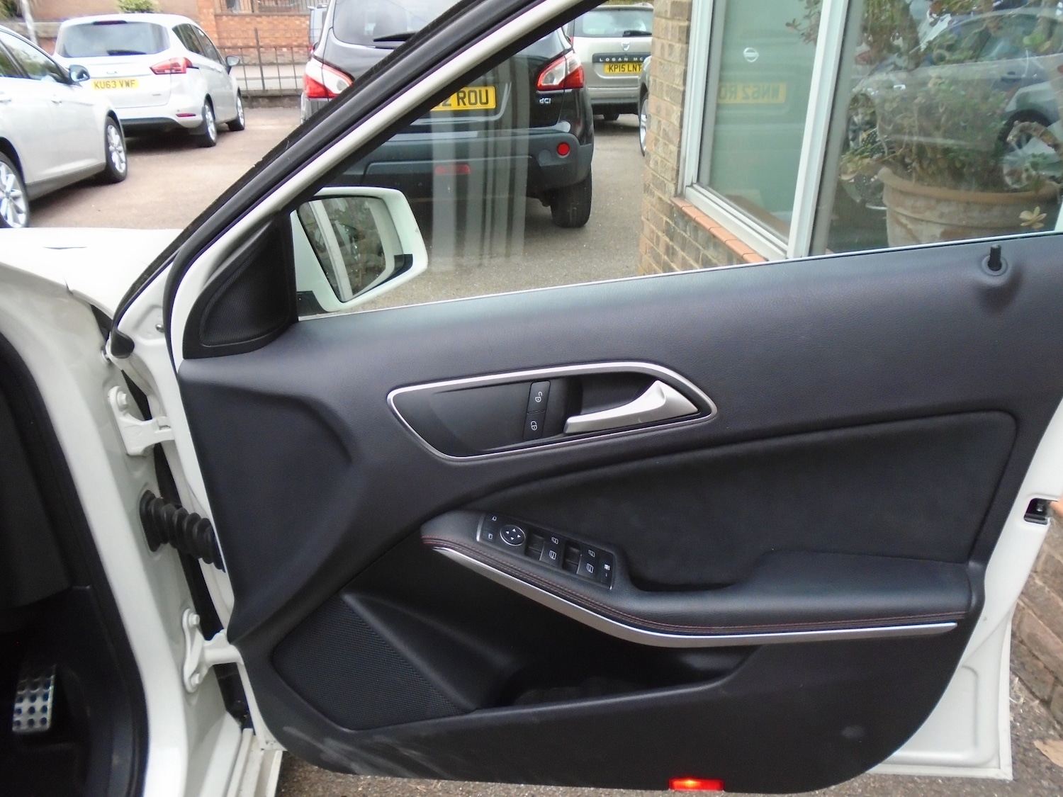 Used Mercedes-Benz A-Class 2014 for sale - 76289684: Photo 13