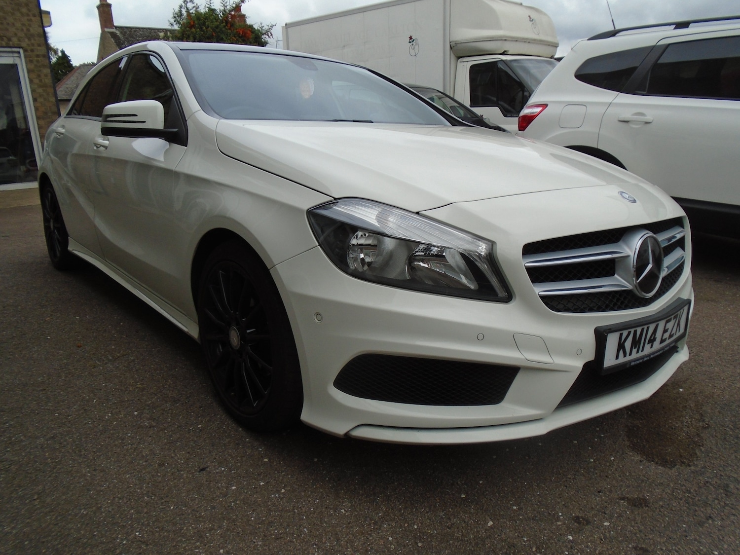 Used Mercedes-Benz A-Class 2014 for sale - 76289684: Photo 3