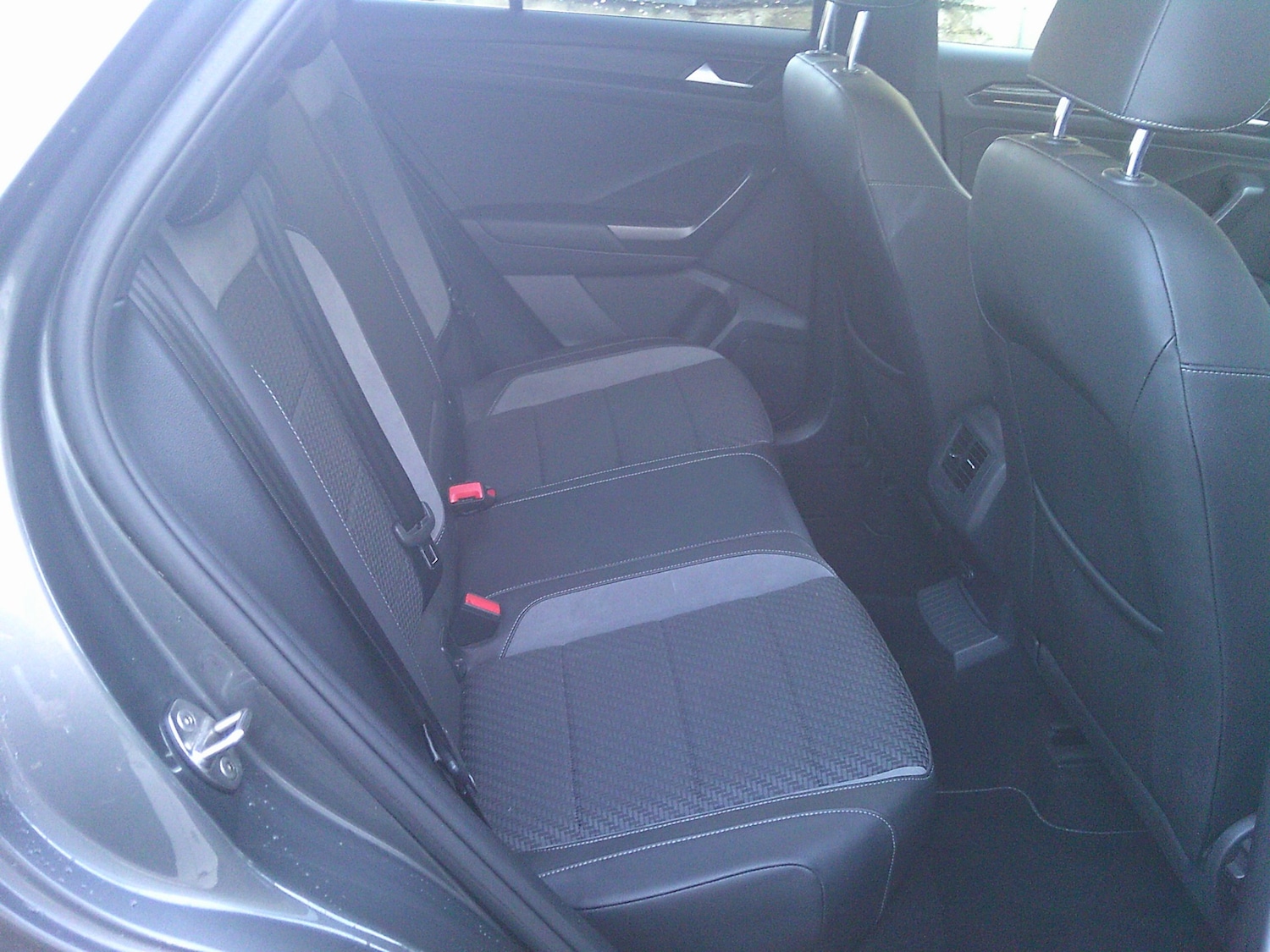 Used Volkswagen T-Roc 2019 for sale - 76643758: Photo 12