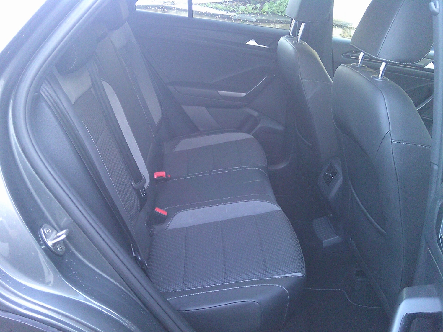 Used Volkswagen T-Roc 2019 for sale - 76643758: Photo 14