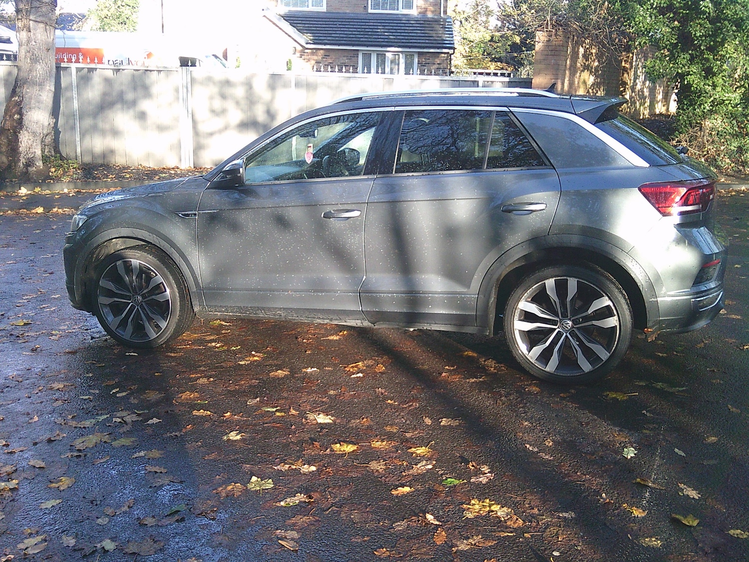 Used Volkswagen T-Roc 2019 for sale - 76643758: Photo 2