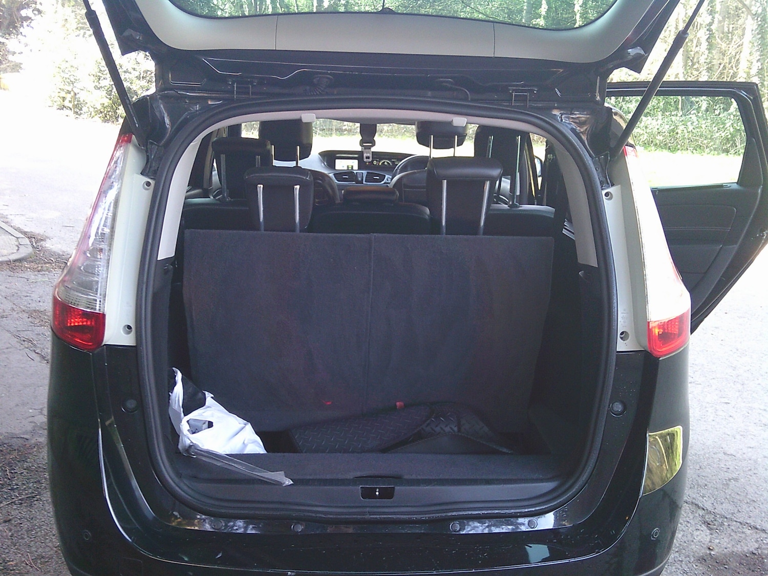 Used Renault Grand Scenic 2014 for sale - 77963658: Photo 10