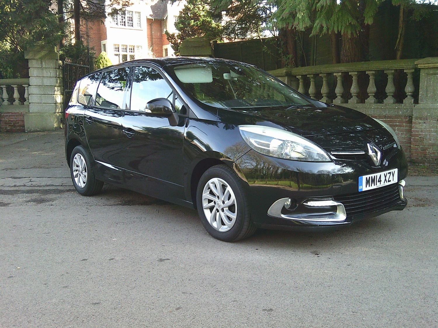 Used Renault Grand Scenic 2014 for sale - 77963658: Photo 2