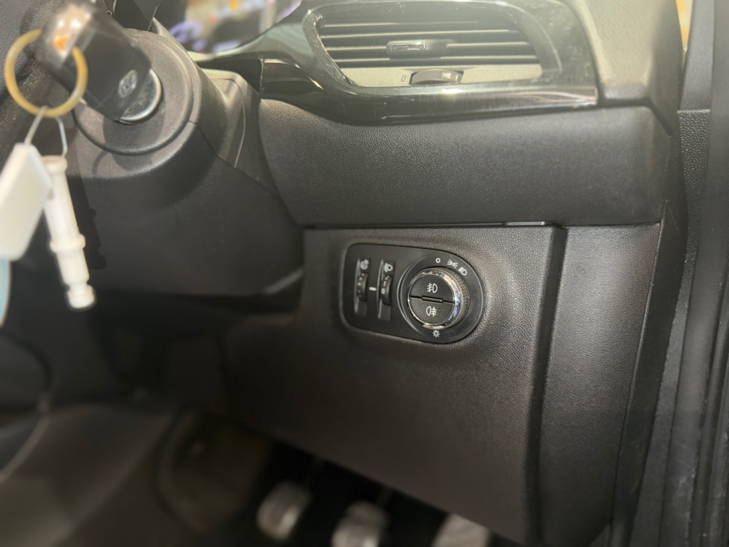 Used Vauxhall Corsa 2016 for sale - 77124029: Photo 17