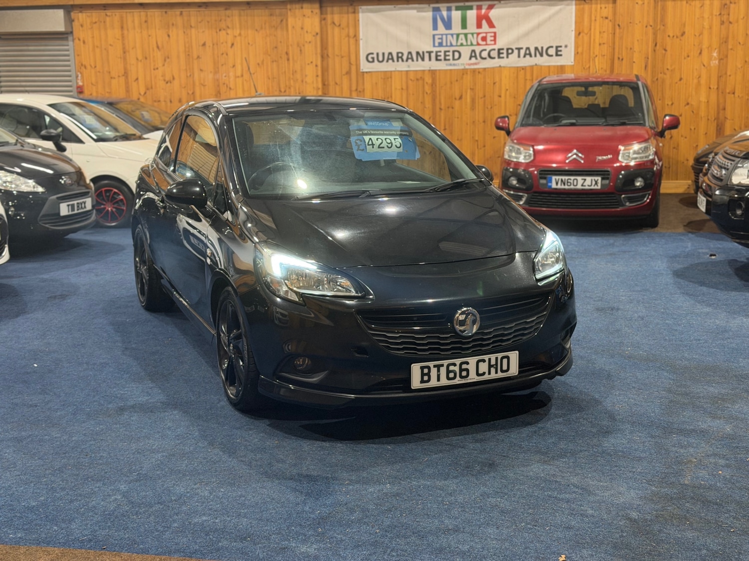 Used Vauxhall Corsa 2016 for sale - 77124029: Photo 2