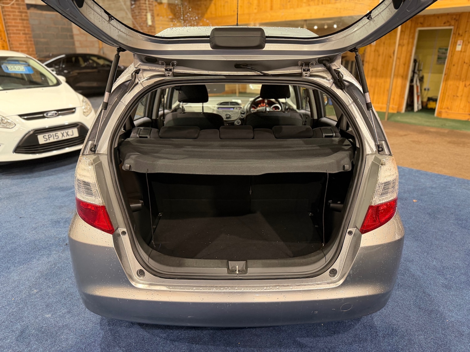 Used Honda Jazz 2010 for sale - 76957050: Photo 9