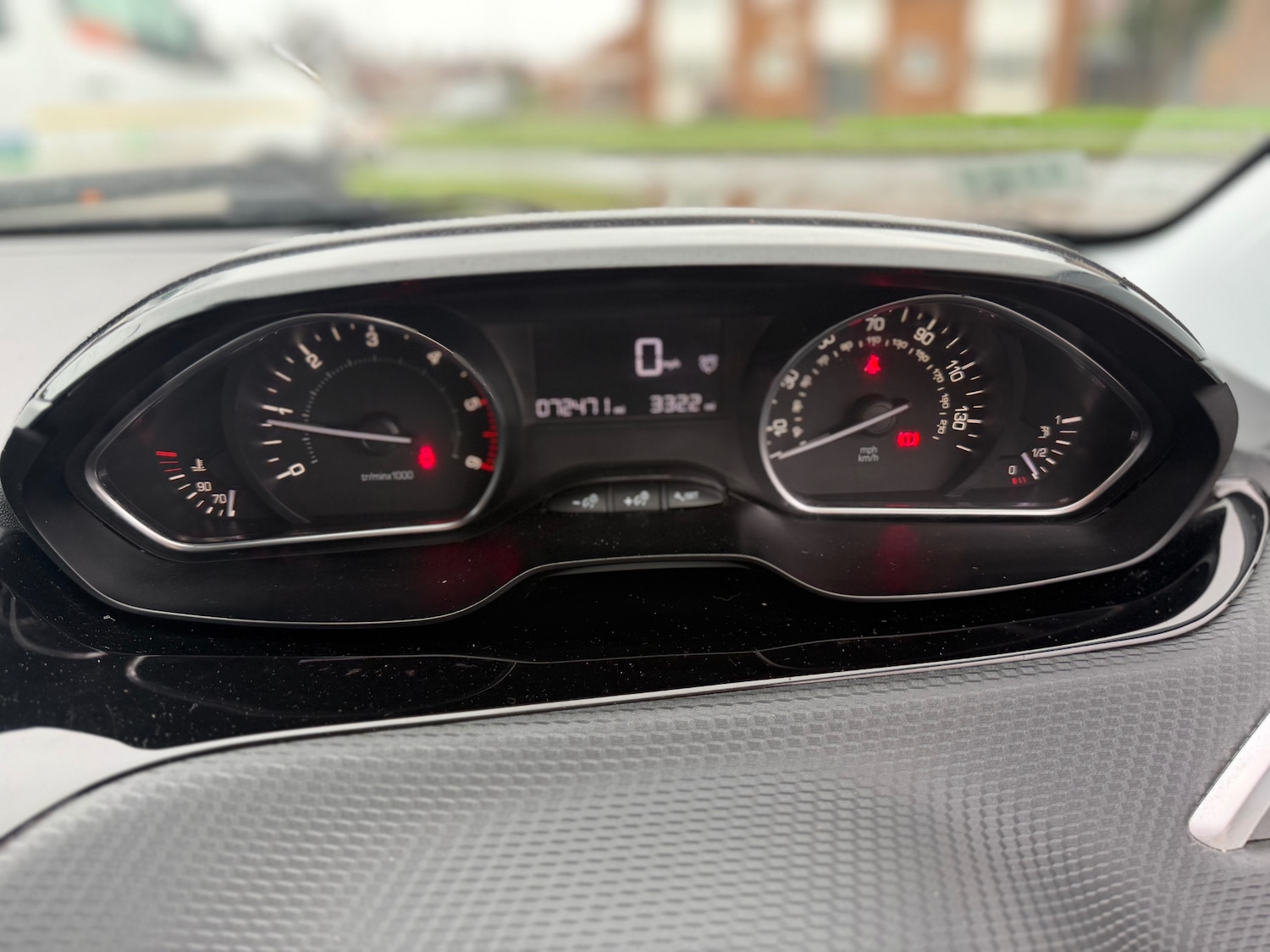 Used Peugeot 208 2016 for sale - 76946306: Photo 12