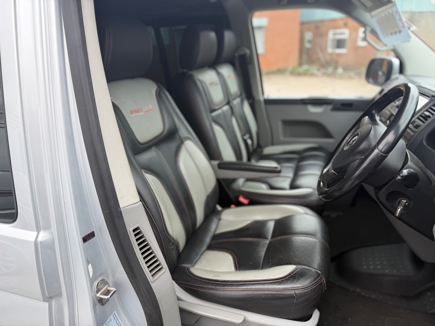 Used Volkswagen Transporter 2013 for sale - 77997612: Photo 14