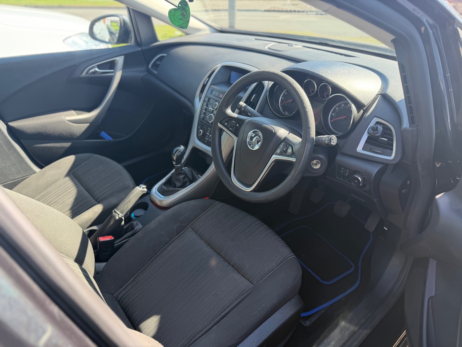 Used Vauxhall Astra 2012 for sale - 78162042: Photo 7