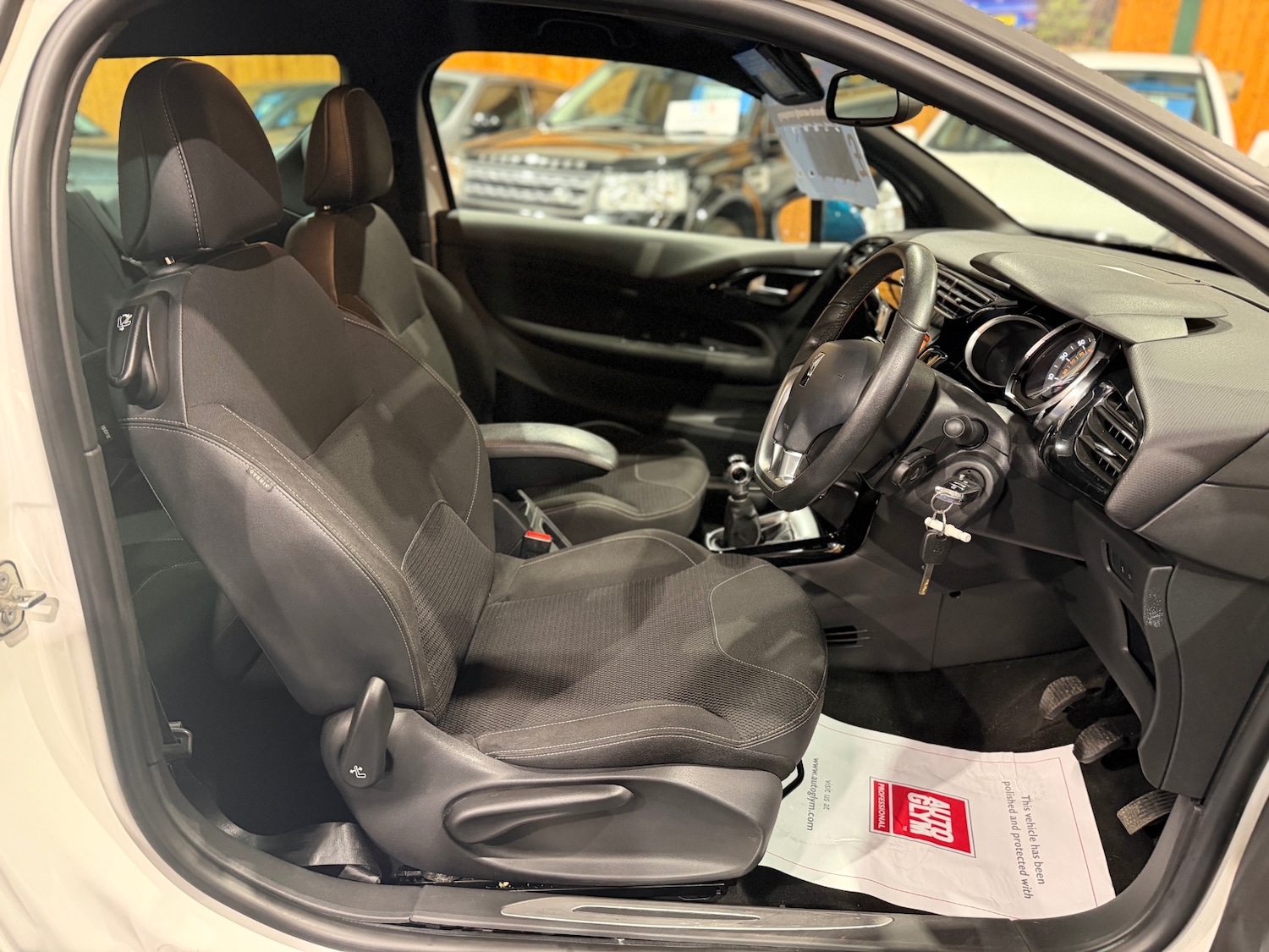 Used Citroen DS3 2015 for sale - 76982707: Photo 11