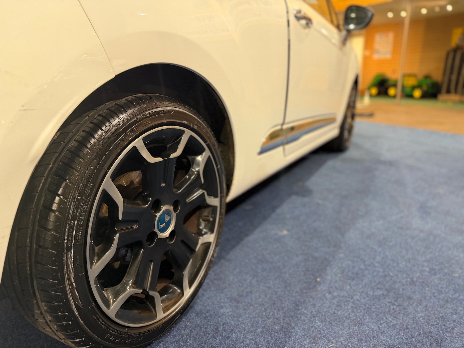 Used Citroen DS3 2015 for sale - 76982707: Photo 7