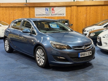 Used Vauxhall Astra 2015 for sale - 77502285: Photo