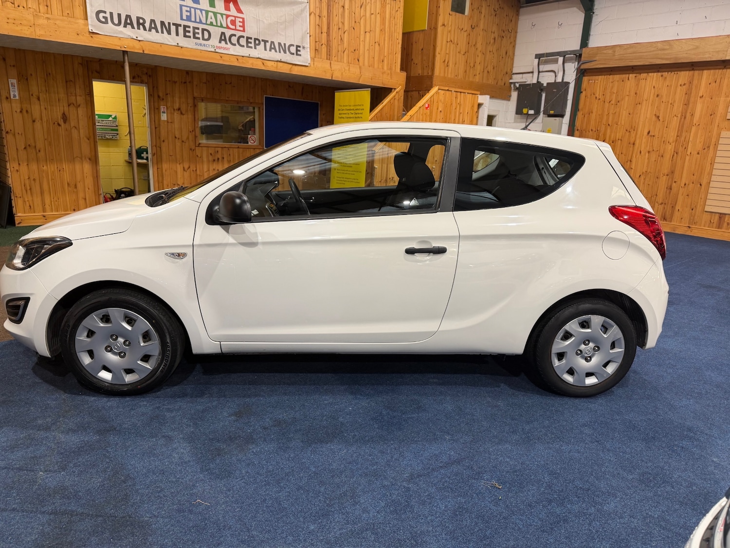 Used Hyundai i20 2014 for sale - 77222900: Photo 7