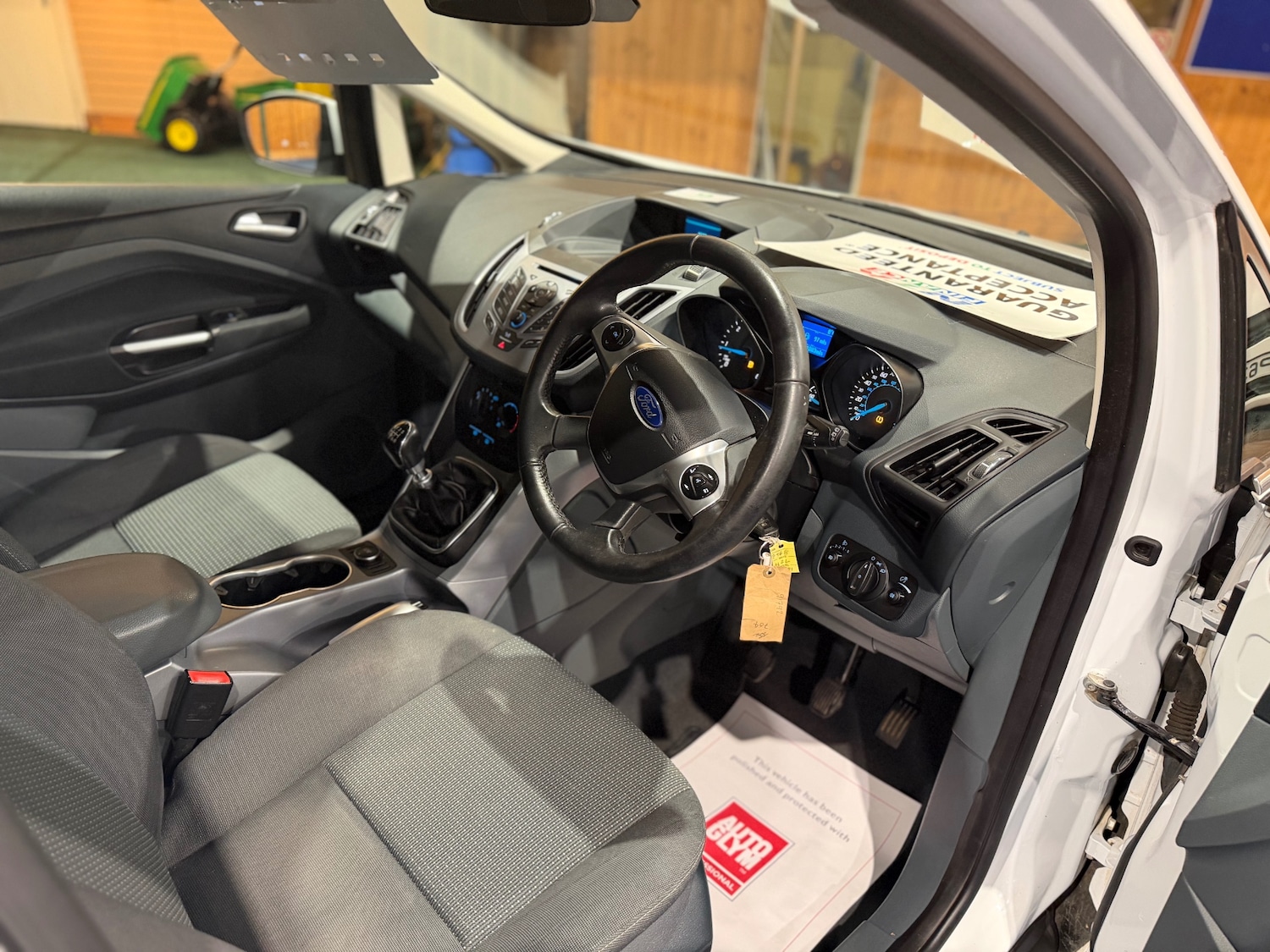 Used Ford C-Max 2015 for sale - 76971169: Photo 9