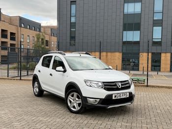 Used Dacia Sandero Stepway 2016 for sale - 79635821: Photo