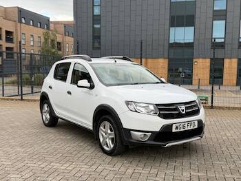 Used Dacia Sandero Stepway 2016 for sale - 79635821: Photo
