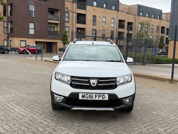 Used Dacia Sandero Stepway 2016 for sale - 79635821: Photo