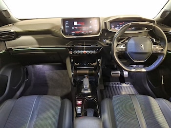 Used Peugeot 2008 2020 for sale - 76384094: Photo