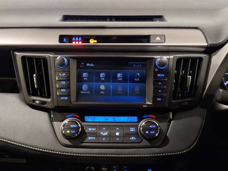 Used Toyota RAV4 2017 for sale - 77466267: Photo 11