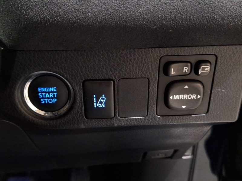 Used Toyota RAV4 2017 for sale - 77466267: Photo 17