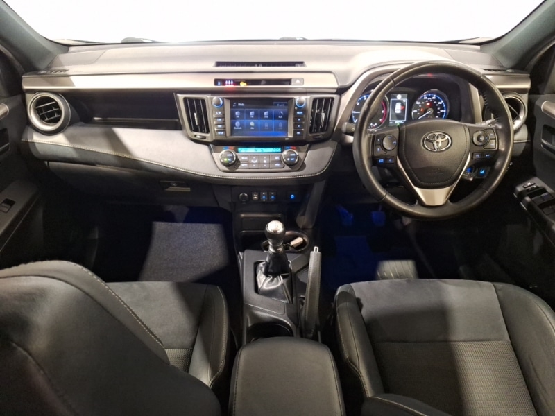 Used Toyota RAV4 2017 for sale - 77466267: Photo 2